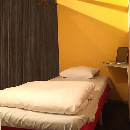 Guest House Chadapon Токио Екстериор снимка