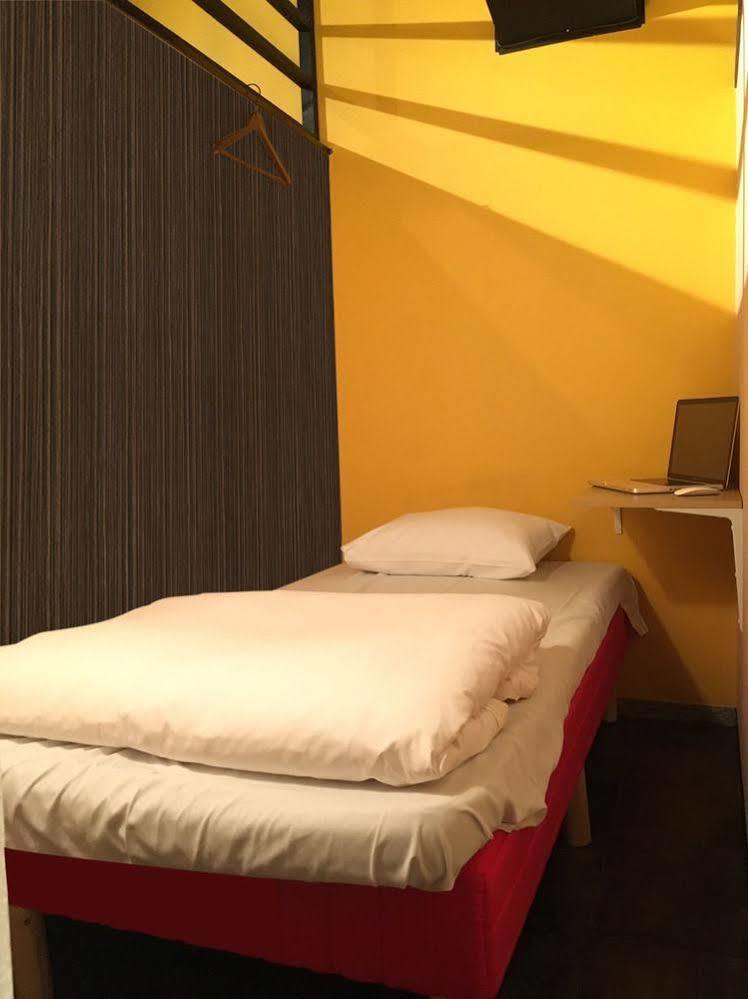 Guest House Chadapon Токио Екстериор снимка